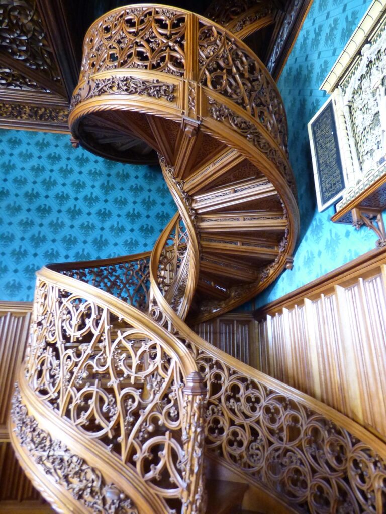 g0ee54668d00773c8c24e967f85c14bcdb85bce6e7f68fd762d1aadae9b546437539d4fbf92a1a2dc95dc82785a7e938d25e3827a9b1fe8308f384f3e48a1bc2c_1280-1666196 stairs, sculpture, carved, historic, wooden, wood, artistic, patterns, decorative, piece, decoration, ornamentation, the museum